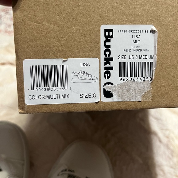 White and Black Sneakers by Vintage Havanah - Picture 2 of 7